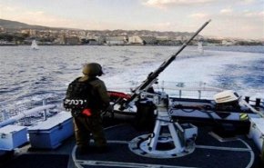 تیراندازی قایق‌های جنگی صهیونیستی به سوی فلسطینی ها در جنوب غزه