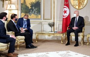 نواب أميركيون يعبّرون عن دعمهم الديمقراطية في تونس