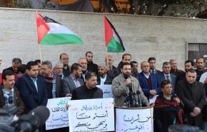 غزة.. وقفة تضامنية مع الأسرى في سجون الاحتلال

