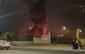 آتش سوزی در مجتمع کارخانه ای رژیم صهیونیستی در کرانه باختری+ویدیو