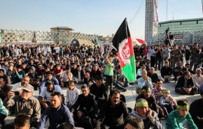 أعضاء لجنة الأربعين الأفغانية يصلون إلى إيران للتفاوض مع الجانب العراقي