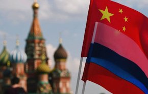 بكين تتعهد بمواصلة العمل مع موسكو للترويج للتعددية القطبية