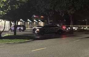 تیراندازی در یک مرکز خرید در اورلاندو با حداقل یک کشته و یک مجروح