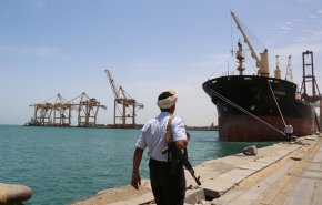 ما الذي أرغم السعودية علی الافراج عن 4 سفن يمنية؟