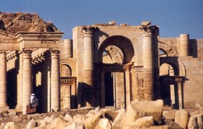  رحلات الى مدينة الحضر العراقية الأثرية للتعريف بالتراث وتشجيع السياحة  