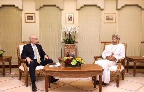 وزير خارجية عمان يبحث مع المبعوث الأمريكي مستجدات الهدنة في اليمن