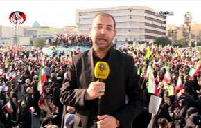 ايران.. حشود غفيرة في ساحة 'انقلاب' تندد بأعمال الشغب