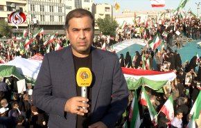 مسيرات طهران تعلن الولاء للجمهورية الاسلامية وتندد بأعمال الشغب