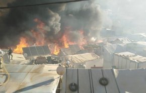 النيران تلتهم 93 خيمة بمخيم للنازحين في عرسال شرق لبنان