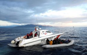 مصرع 15 مهاجرا غرقا قبالة جزيرة ليسبوس اليونانية