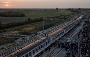 صربيا: قطار يصدم مجموعة من المهاجرين ويقتل اثنين منهم