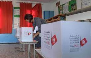 تونس تترقب قانونا انتخابيا جديدا خلال ساعات