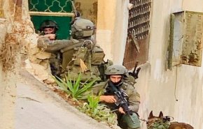الاحتلال يقتحم قرية عناتا شمال شرق القدس المحتلة
