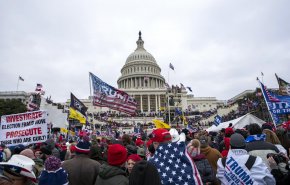 نظرسنجی جدید: بسیاری از آمریکایی‌ها همچنان درباره وضعیت دموکراسی در ایالات متحده بدبین هستند