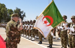 الجزائر تضاعف الإنفاق على الجيش وإعانة البطالة
