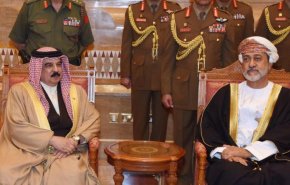 سلطان عمان به بحرین می‌رود