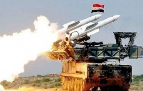 مقابله پدافند هوایی سوریه با حملات موشکی بر فراز دمشق