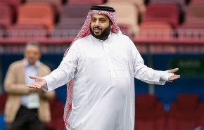 باحث وناشط سعودي ينتقد تركي آل الشيخ لهذا السبب + فيديو