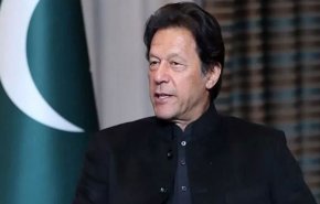 رئيس وزراء باكستان السابق يحشد أنصاره للمطالبة بانتخابات مبكرة