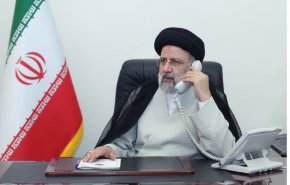 گفتگوی تلفنی رئیس‌جمهور با خانواده شهید آرمان علی‌وردی