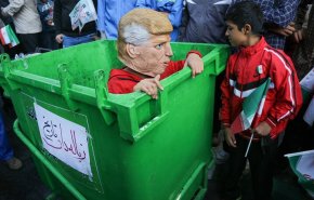 عکس | ترامپ در زباله دان تاریخ