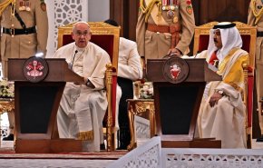 شاهد.. البابا يدعو نظام البحريني لعدم انتهاك حقوق الإنسان