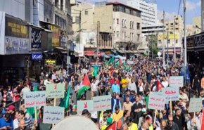 الأردن: مسيرة حاشدة للحركة الإسلامية دعما لمقاومة الضفة المحتلة