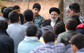 رئيسي: العدو فشل في تكرار تجربته بليبيا وسوريا في ايران