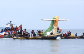 افزایش تعداد قربانیان حادثه سقوط هواپیمای تانزانیایی به 19 کشته
