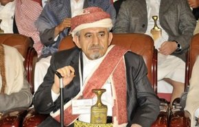 بالفيديو.. الاحمر  يكشف عن تدخلات السفير الاميركي في اليمن!