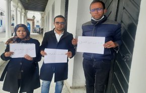 صحافيو تونس يبدأون اعتصاما مفتوحا بمقر رئاسة الحكومة بالقصبة