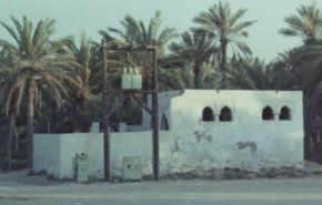 شاهد/النظام السعودي يهدم مسجد الحريف التاريخي 