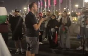 فریاد "اسرائیلی برو بیرون" هنگام گزارش یک شبکه صهیونیستی در جام جهانی قطر + ویدیو