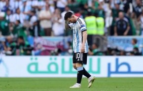 شاهد ذهول و حسرة 'ميسي' بعد الهزيمة امام السعودية في مونديال قطر 2022