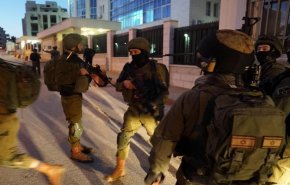 قوات الاحتلال تشن حملة اعتقالات في الضفة و القدس المحتلة