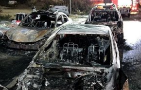 شهرک‌نشینان صهیونیست خودروهای فلسطینیان را به آتش کشیدند