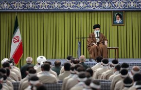 قائد الثورة الإسلامية: أميركا لم تلتزم بأي من تعهداتها