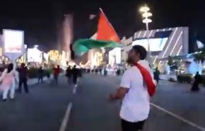 تماشاگران تیم‌های عربی خطاب به خبرنگار صهیونیست: جایی به اسم اسرائیل نمی شناسیم