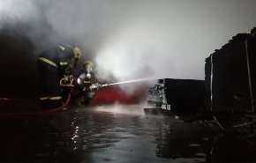 'الدفاع المدني' العراقية تتمكن من اخماد حريق داخل شركة للمواد الإنشائية بالنجف الأشرف