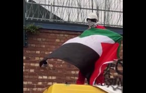 تلاش فعالان انگلیسی برای بستن مراکز فروش سلاح به رژیم صهیونیستی + ویدئو