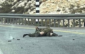 مجروحیت شدید نظامی صهیونیست در عملیات زیرگیری با خودرو 