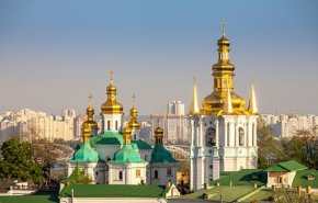زاخاروفا: نظام كييف يسعى لتفريق الأرثوذكس في أوكرانيا