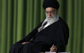 قائد الثورة الإسلامية يعزي باستشهاد العالم الديني عبد الواحد ريكي
