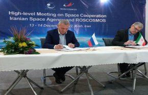 ايران توقع اتفاقا للتعاون في مجال الصناعات الفضائية مع روسيا