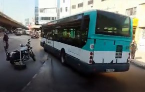 استئناف حركة سير الباصات في بيروت