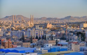 وفد عماني يصل صنعاء لبحث آخر مستجدات العدوان على اليمن
