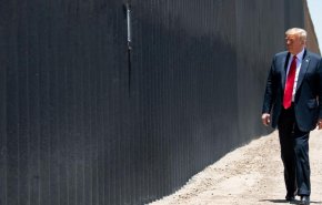 دیوار مرزی ترامپ در آمریکا برچیده می‌شود