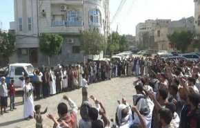 تحصن اعتراضی ساکنان الحدیده در محکومیت دخالت آمریکا در امور داخلی یمن