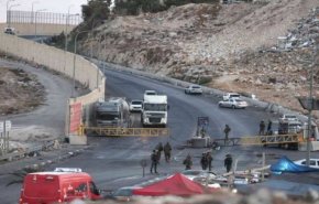 إصابة 11 فلسطينيا على حاجز قلنديا