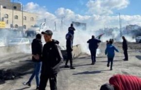 زخمی شدن 11 فلسطینی در حمله صهیونیست‌ها به راهپیمایی فلسطینیان